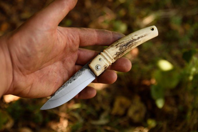 Couteau pliant à friction 20cm, manche monobloc en bois de Cerf