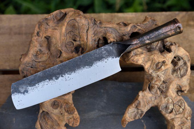 Couteau de cuisine à manche roulé 30cm