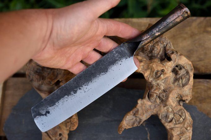 Couteau de cuisine à manche roulé 30cm