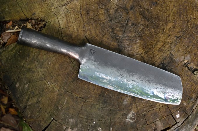 Couteau de cuisine à manche roulé