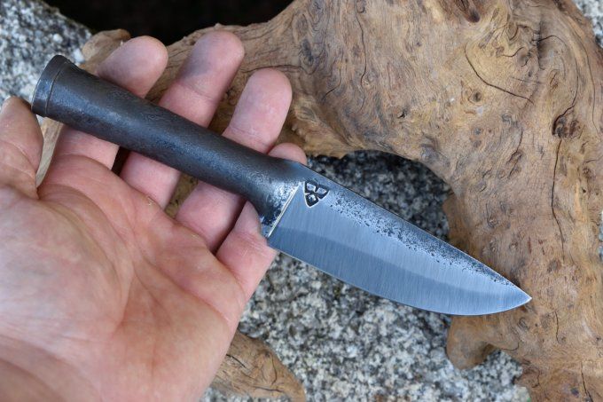 Couteau utilitaire à manche roulé 21 cm