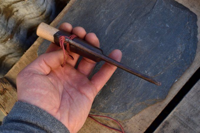 Couteau utilitaire 17cm, Manche en Frêne, Etui en cuir moulé