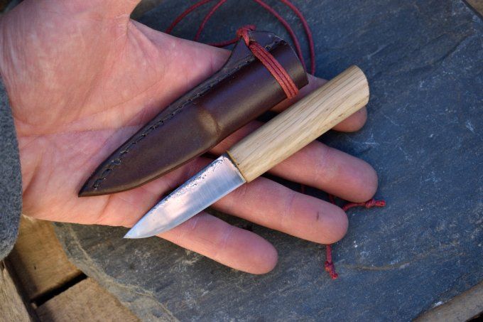 Couteau utilitaire 13cm, Manche en Chêne, Etui cuir moulé
