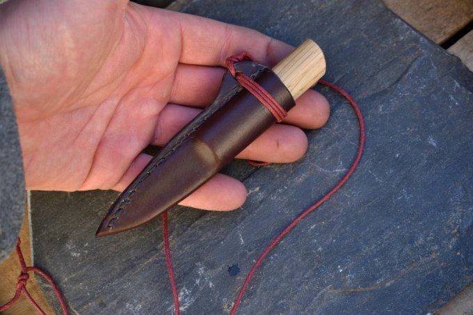 Couteau utilitaire 13cm, Manche en Chêne, Etui cuir moulé