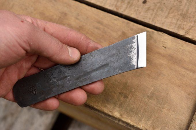 Couteau à parer, droitier
