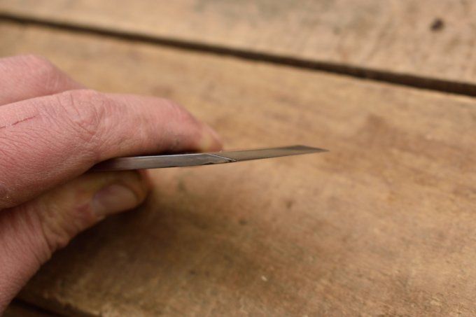Couteau à parer, droitier