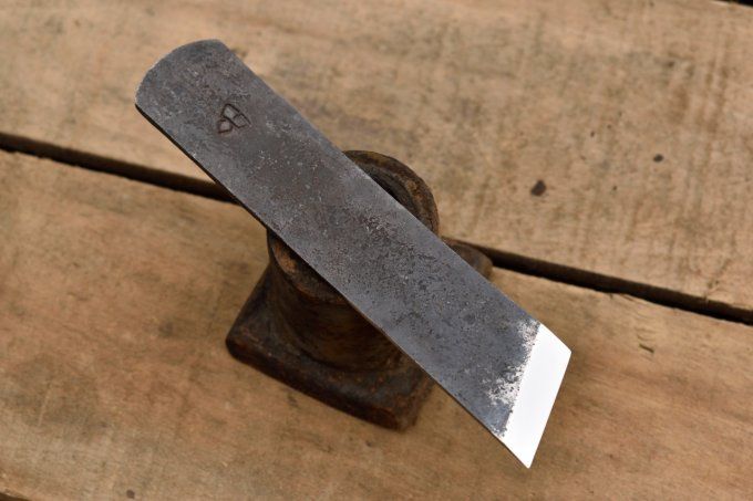 Couteau à parer, gaucher