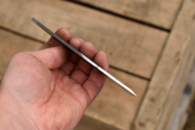 Couteau à parer, gaucher