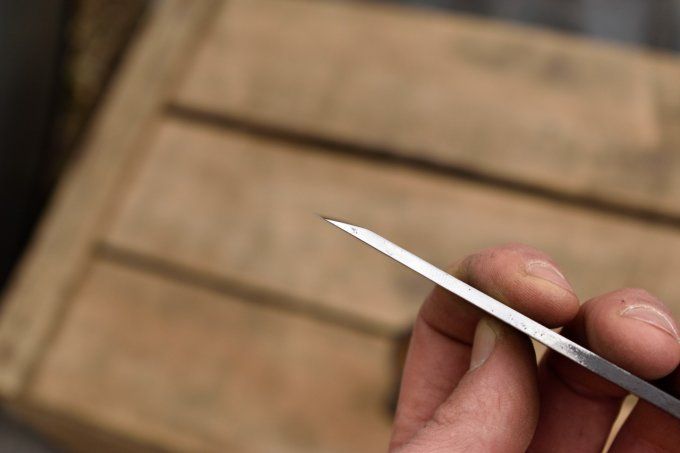Couteau à parer, gaucher