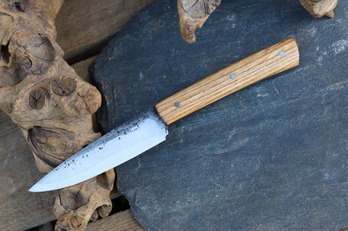 Utilitaire léger 21 cm, manche en Frêne