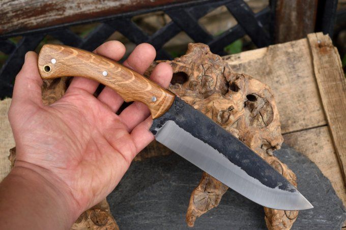Couteau de camp 29 cm, manche en Chêne