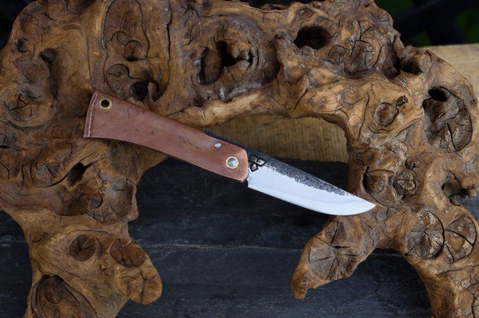 Couteau pliant à friction 16cm, système deux clous, manche en cuivre
