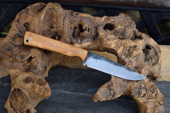 Utilitaire 22 cm, manche en Aubépine