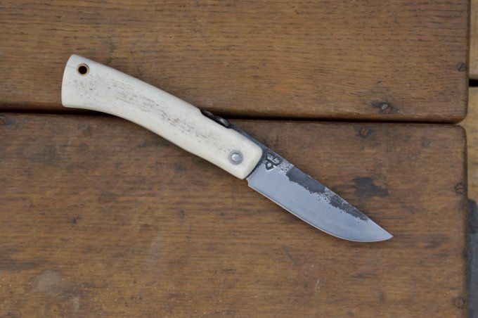 Couteau pliant piémontais 20cm, manche monobloc en bois de Cerf
