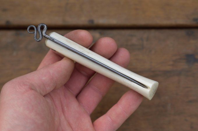 Couteau pliant piémontais 20cm, manche monobloc en bois de Cerf