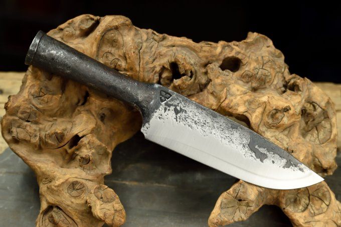 Couteau de Camp 27cm à manche roulé