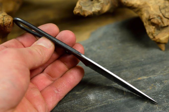 Couteau forgé 18 cm, manche à volute