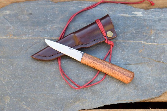 Couteau utilitaire 14cm, Manche en Acajou, Etui cuir moulé