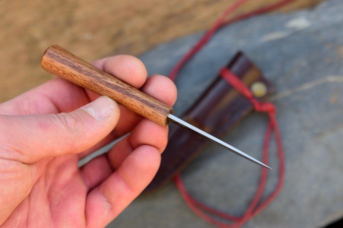 Couteau utilitaire 14cm, Manche en Acajou, Etui cuir moulé