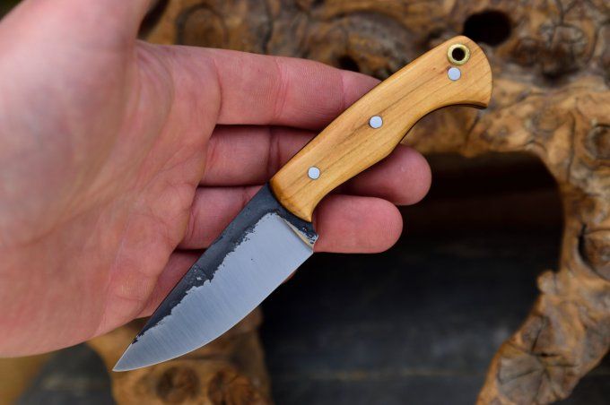 Utilitaire 16cm, manche en Prunellier