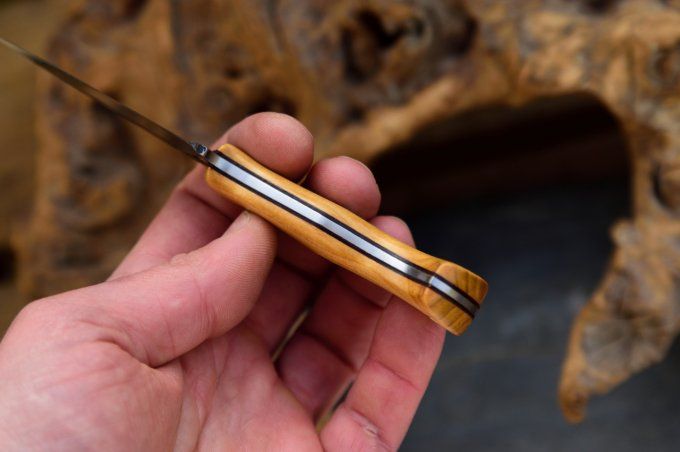 Utilitaire 16cm, manche en Prunellier